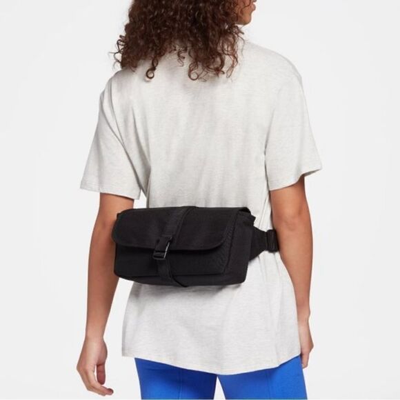 DSG X TWITCH + ALLISON Utility Sling Bag Black NWT - Picture 3 of 10